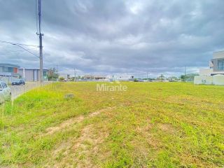 Lote / Terreno de Condomínio Para Vender no bairro Sim em Feira De Santana