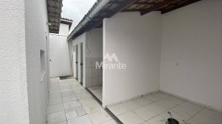Casa de Condomínio Para Vender com 3 quartos sendo 1 suíte no bairro Sim em Feira De Santana