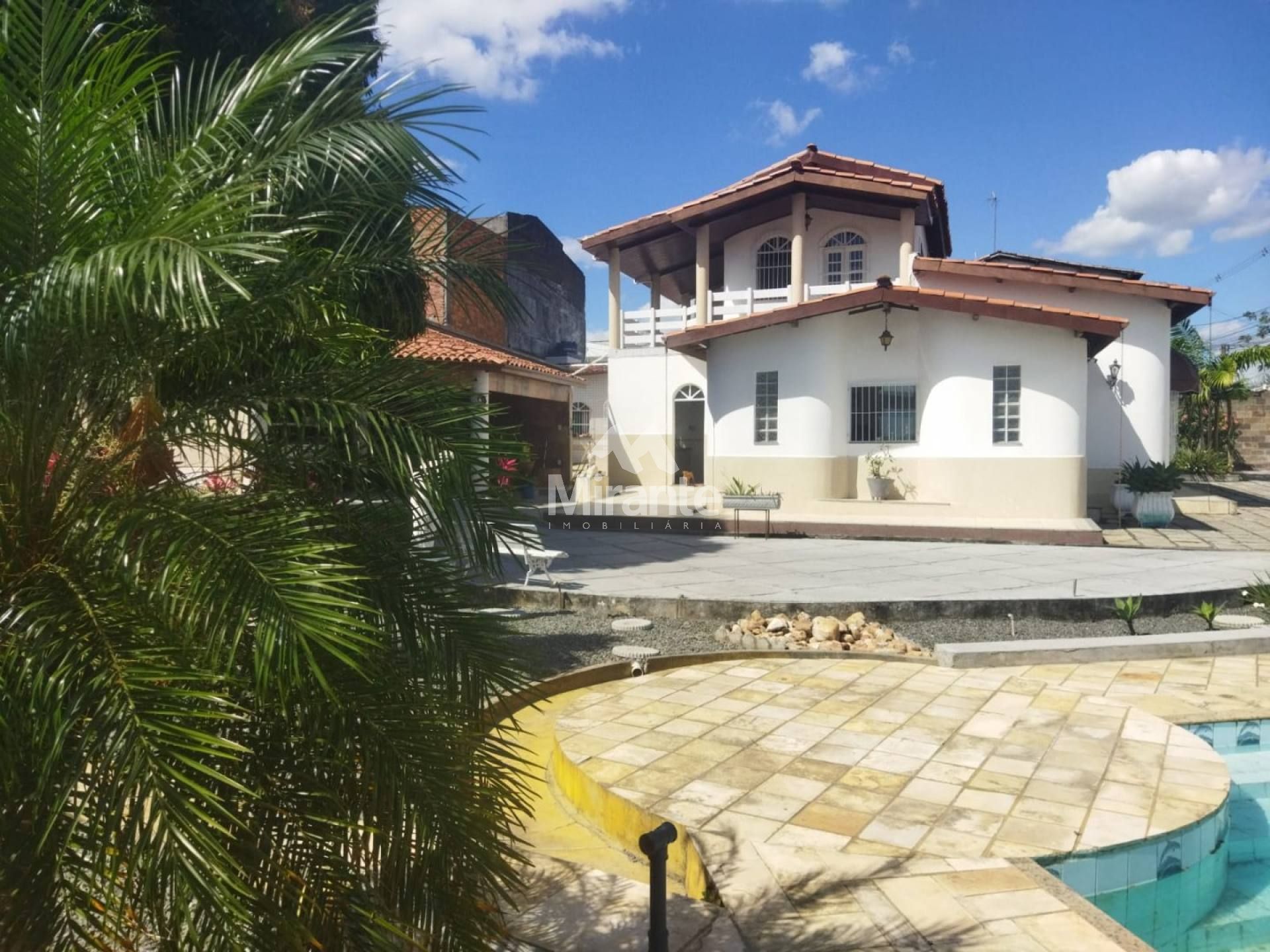 Casa Para Vender com 3 quartos sendo 2 suítes no bairro Jardim Acácia em Feira De Santana