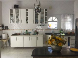 Casa Para Vender com 3 quartos sendo 2 suítes no bairro Jardim Acácia em Feira De Santana