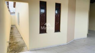 Casa Para Alugar com 3 quartos sendo 1 suíte no bairro Brasília em Feira De Santana