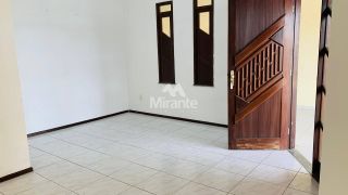 Casa Para Alugar com 3 quartos sendo 1 suíte no bairro Brasília em Feira De Santana
