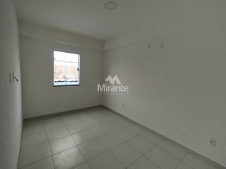Apartamento Para Alugar com 2 quartos no bairro Tomba em Feira De Santana