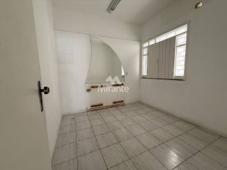 Casa Comercial Para Alugar no bairro Ponto Central em Feira De Santana