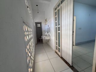 Casa Comercial Para Alugar no bairro Ponto Central em Feira De Santana