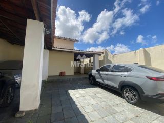 Casa Para Alugar com 3 quartos 1 suíte no bairro Kalilândia em Feira De Santana
