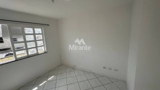 Casa de Condomínio Para Alugar com 3 quartos 1 suíte no bairro Lagoa Salgada em Feira De Santana
