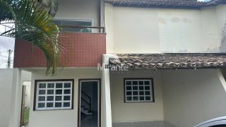 Casa de Condomínio Para Alugar com 3 quartos 1 suíte no bairro Lagoa Salgada em Feira De Santana