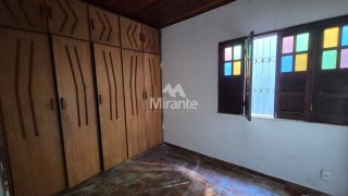 Casa Para Alugar com 4 quartos no bairro Kalilândia em Feira De Santana