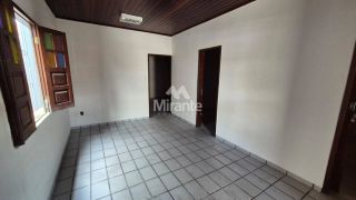 Casa Para Alugar com 4 quartos no bairro Kalilândia em Feira De Santana