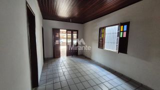 Casa Para Alugar com 4 quartos no bairro Kalilândia em Feira De Santana