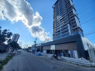 Apartamento Para Vender com 3 quartos sendo 3 suítes no bairro Santa Mônica em Feira De Santana