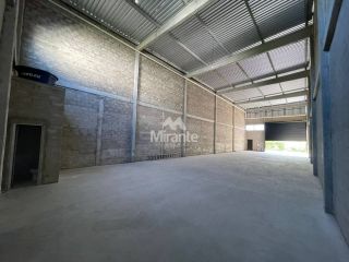 Galpão / Depósito / Armazém Para Alugar no bairro Sim em Feira De Santana