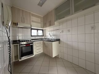 Apartamento Para Vender com 3 quartos sendo 1 suíte no bairro Ponto Central em Feira De Santana