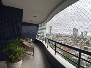 Apartamento Para Vender com 4 quartos 4 suítes no bairro Santa Mônica em Feira De Santana