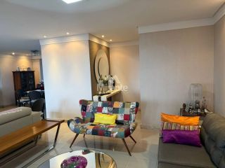 Apartamento Para Vender com 4 quartos 4 suítes no bairro Santa Mônica em Feira De Santana