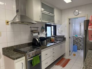 Apartamento Para Vender com 4 quartos 4 suítes no bairro Santa Mônica em Feira De Santana