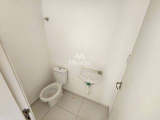 Casa de Condomínio Para Alugar com 2 quartos sendo 2 suítes no bairro Sim em Feira De Santana