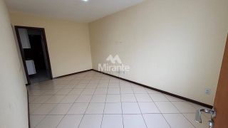 Casa de Condomínio Para Vender com 3 quartos sendo 1 suíte no bairro Calumbi em Feira De Santana