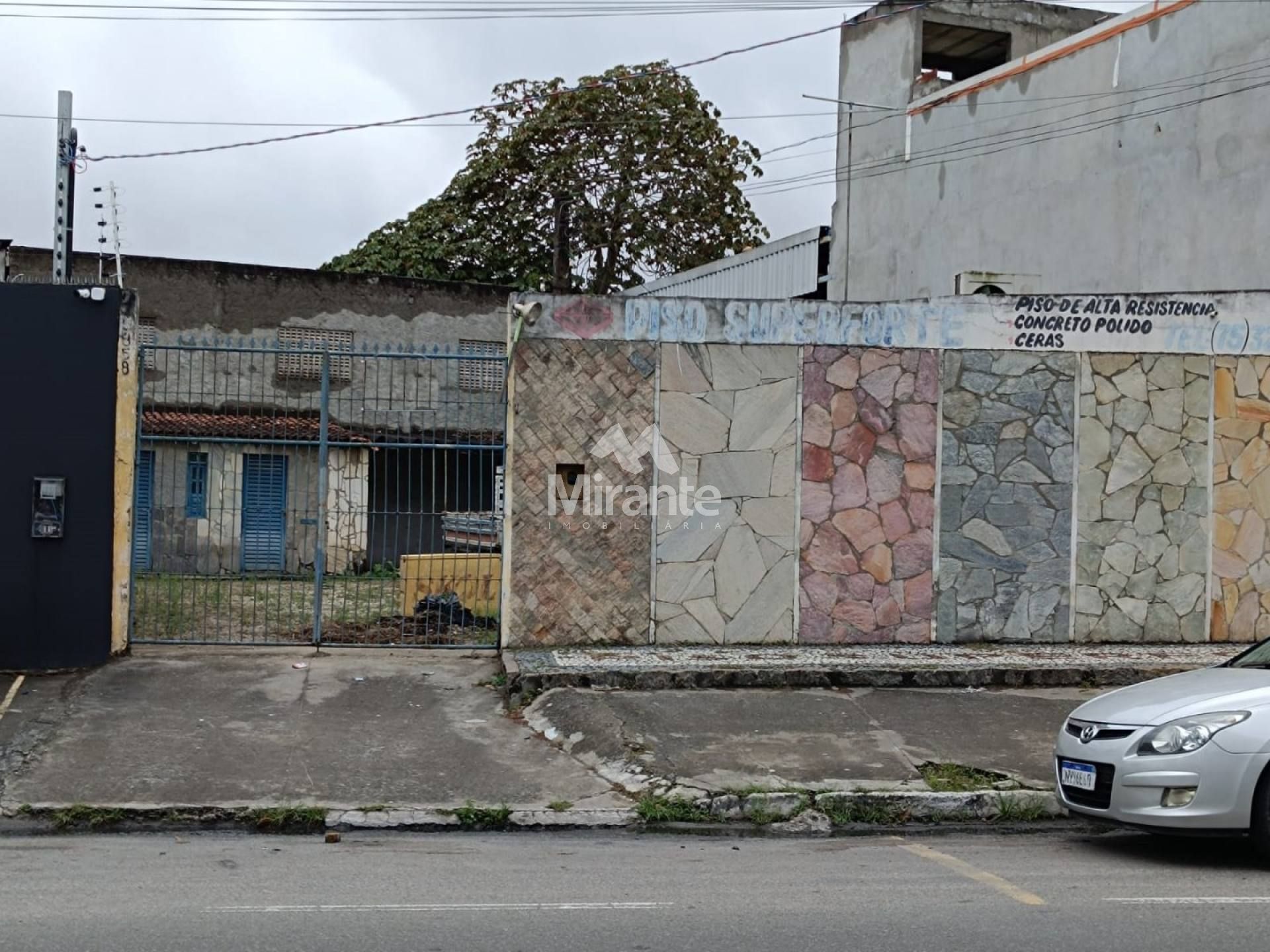 Lote / Terreno de Bairro Para Alugar no bairro Mangabeira em Feira De Santana