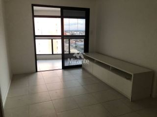 Apartamento Para Alugar com 3 quartos sendo 1 suíte no bairro Escolha um bairro... em Feira De Santana