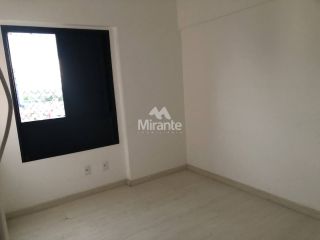 Apartamento Para Alugar com 3 quartos sendo 1 suíte no bairro Escolha um bairro... em Feira De Santana