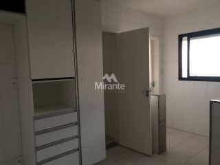 Apartamento Para Alugar com 3 quartos sendo 1 suíte no bairro Escolha um bairro... em Feira De Santana