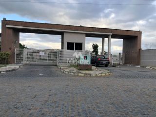 Casa de Condomínio Para Alugar com 2 quartos sendo 1 suíte no bairro Registro em Feira De Santana