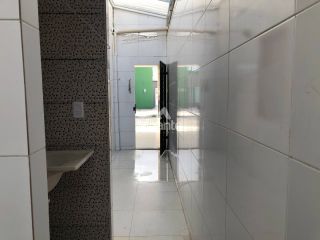 Casa de Condomínio Para Alugar com 2 quartos sendo 1 suíte no bairro Registro em Feira De Santana