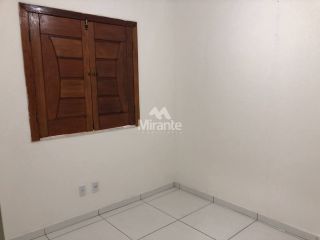 Casa de Condomínio Para Alugar com 2 quartos sendo 1 suíte no bairro Registro em Feira De Santana