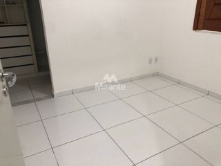 Casa de Condomínio Para Alugar com 2 quartos sendo 1 suíte no bairro Registro em Feira De Santana