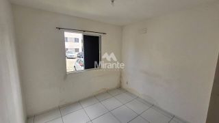 Apartamento Para Alugar com 2 quartos no bairro Tomba em Feira De Santana