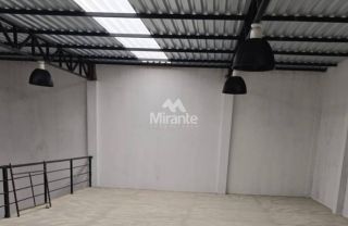 Galpão / Depósito / Armazém Para Alugar no bairro Baraúnas em Feira De Santana