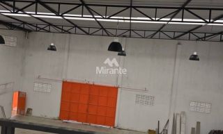 Galpão / Depósito / Armazém Para Alugar no bairro Baraúnas em Feira De Santana