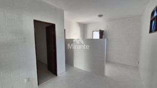 Casa Para Alugar com 3 quartos no bairro Jardim Cruzeiro em Feira De Santana