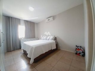 Casa de Condomínio Para Vender com 4 quartos 2 suítes no bairro Santa Mônica em Feira De Santana