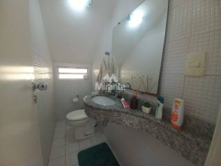 Casa de Condomínio Para Vender com 4 quartos 2 suítes no bairro Santa Mônica em Feira De Santana