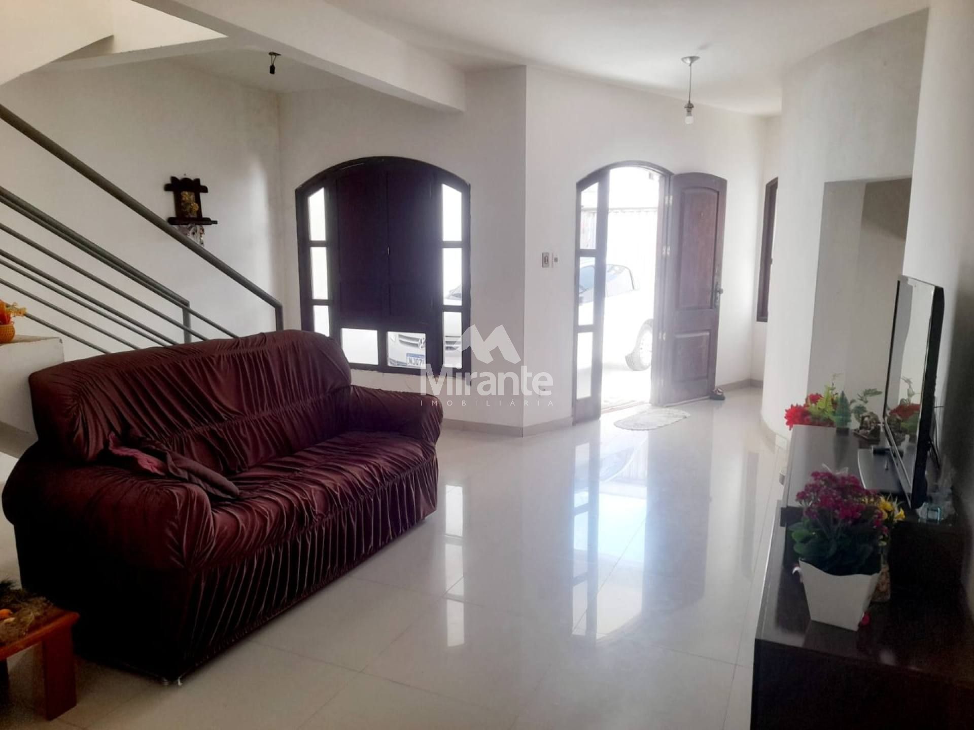 Casa Para Vender com 4 quartos sendo 4 suítes no bairro Cidade Nova em Feira De Santana