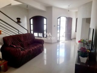 Casa Para Vender com 4 quartos sendo 4 suítes no bairro Cidade Nova em Feira De Santana