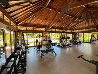 Casa de Condomínio Para Vender com 5 quartos sendo 5 suítes, Praia do Forte em Mata De São João