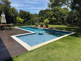 Casa de Condomínio Para Vender com 5 quartos sendo 5 suítes, Praia do Forte em Mata De São João