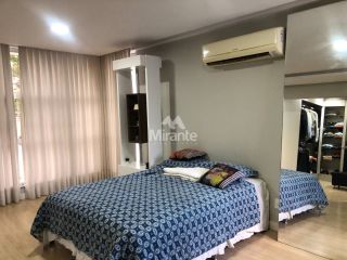 Casa de Condomínio Para Alugar com 3 quartos sendo 3 suítes no bairro Santa Mônica em Feira De Santana