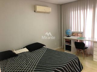 Casa de Condomínio Para Alugar com 3 quartos sendo 3 suítes no bairro Santa Mônica em Feira De Santana