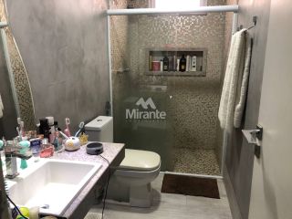 Casa de Condomínio Para Alugar com 3 quartos sendo 3 suítes no bairro Santa Mônica em Feira De Santana