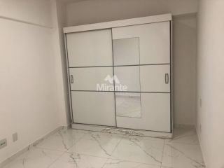 Apartamento Para Vender com 1 quartos sendo 1 suíte no bairro Santa Mônica em Feira De Santana