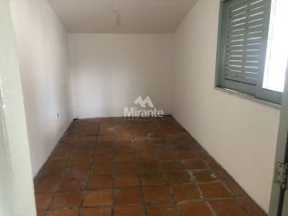 Casa Para Vender com 7 quartos 1 suíte no bairro Centro em Feira De Santana