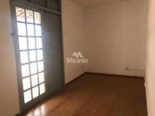 Casa Para Vender com 7 quartos 1 suíte no bairro Centro em Feira De Santana