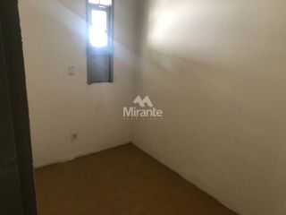 Casa Para Vender com 7 quartos 1 suíte no bairro Centro em Feira De Santana