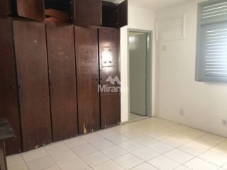 Casa Para Vender com 7 quartos 1 suíte no bairro Centro em Feira De Santana