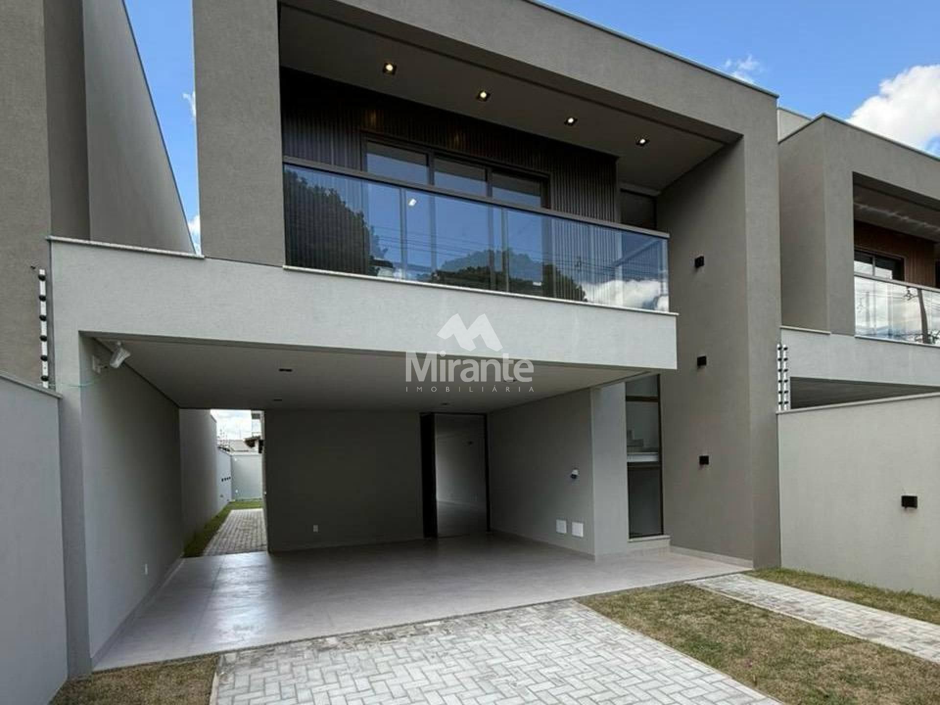 Casa Para Vender com 4 quartos 3 suítes no bairro Sim em Feira De Santana